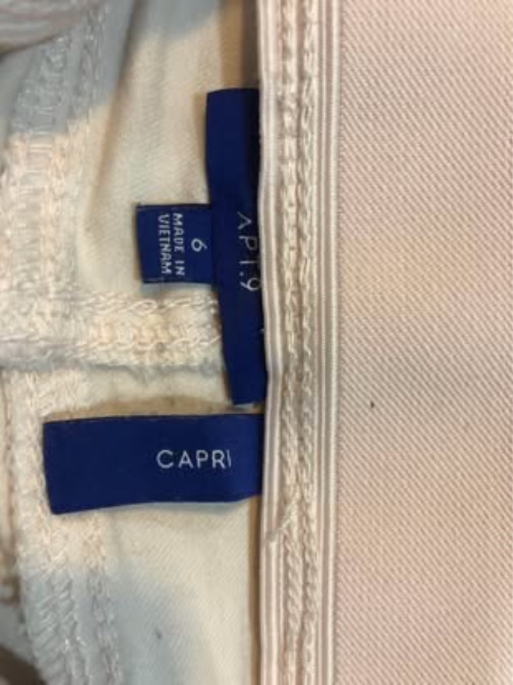Capri pants - Picture 4 of 4